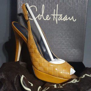 Cole Haan Stephanie Air Heel D35148